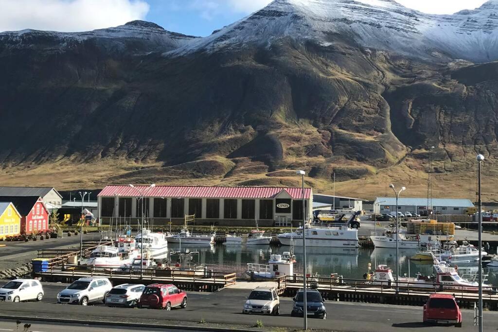 House With A Warm Soul In North Iceland Siglufjordur ภายนอก รูปภาพ